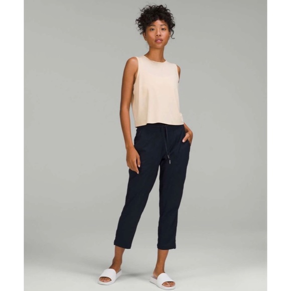 Lululemon Dance Studio Mid-Rise Crop 25" True Navy Size 4 - Picture 5 of 10